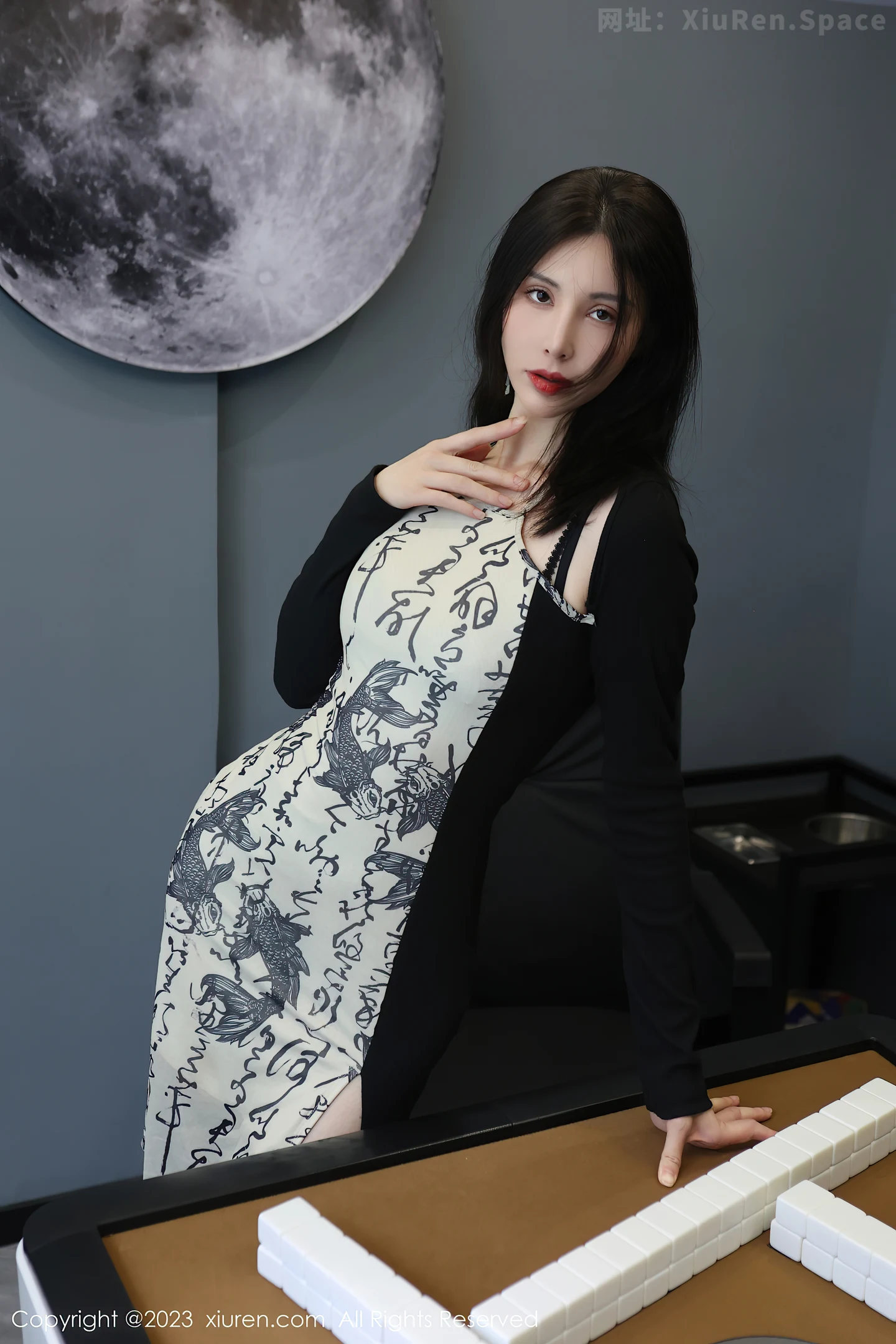 图片[3]-[XiuRen秀人网]VOL.7178 模特曼柔黑色中国风连衣裙露黑色蕾丝内衣配黑丝吊袜诱惑写真73P-秀人网官方网站